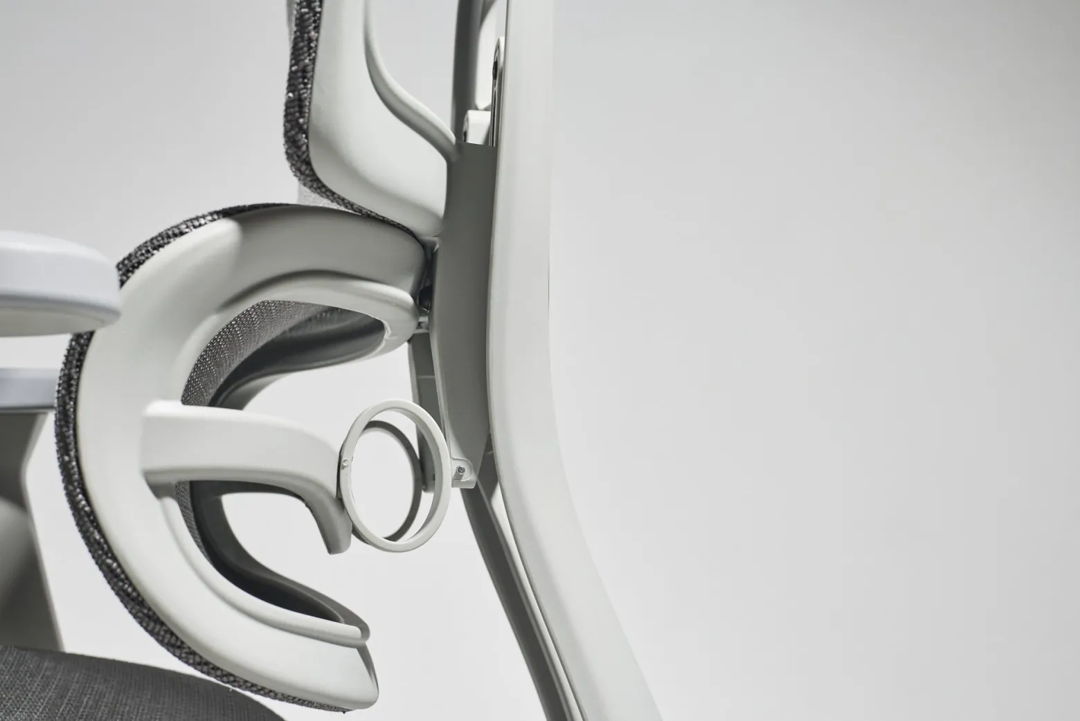 Ergonomiczny fotel Paradox Ergo One Grey Mesh z podnóżkiem