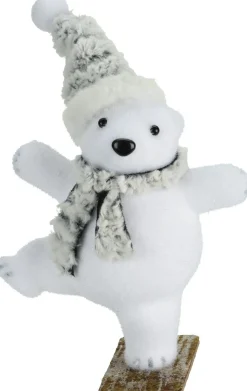 Figurka Miś polarny w szarej czapce