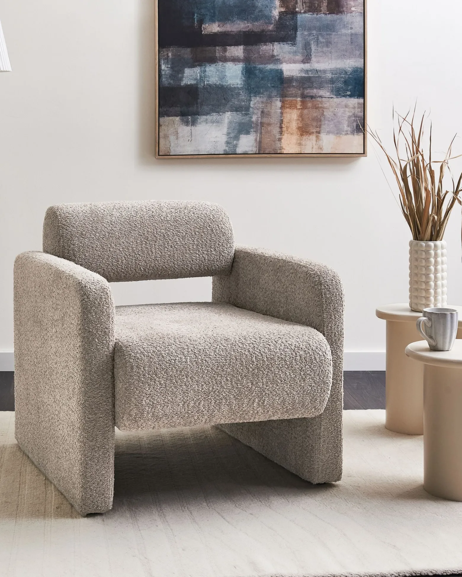 Fotel boucle w stylu retro beżowy