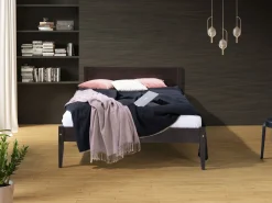 Łóżko 140x200 z drewna litego PRESTO, kolor orzech + stelaż