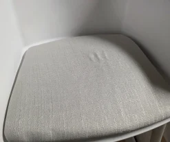 Krzesło nowoczesne białe z poduszką tapicerowaną skandynawskie A021