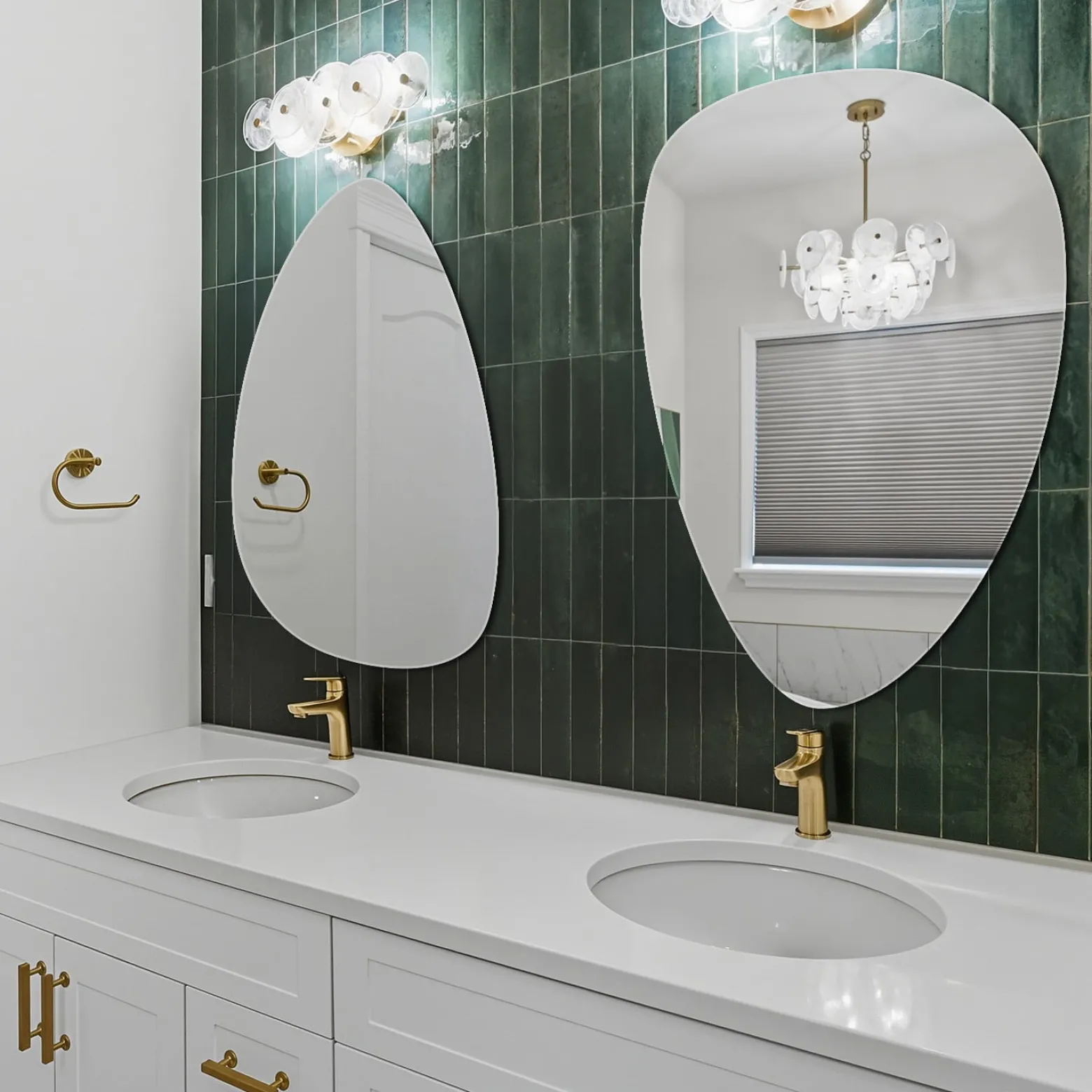 Lustro ścienne owalne, nieregularne, do łazienki 50x70 Wallfluent