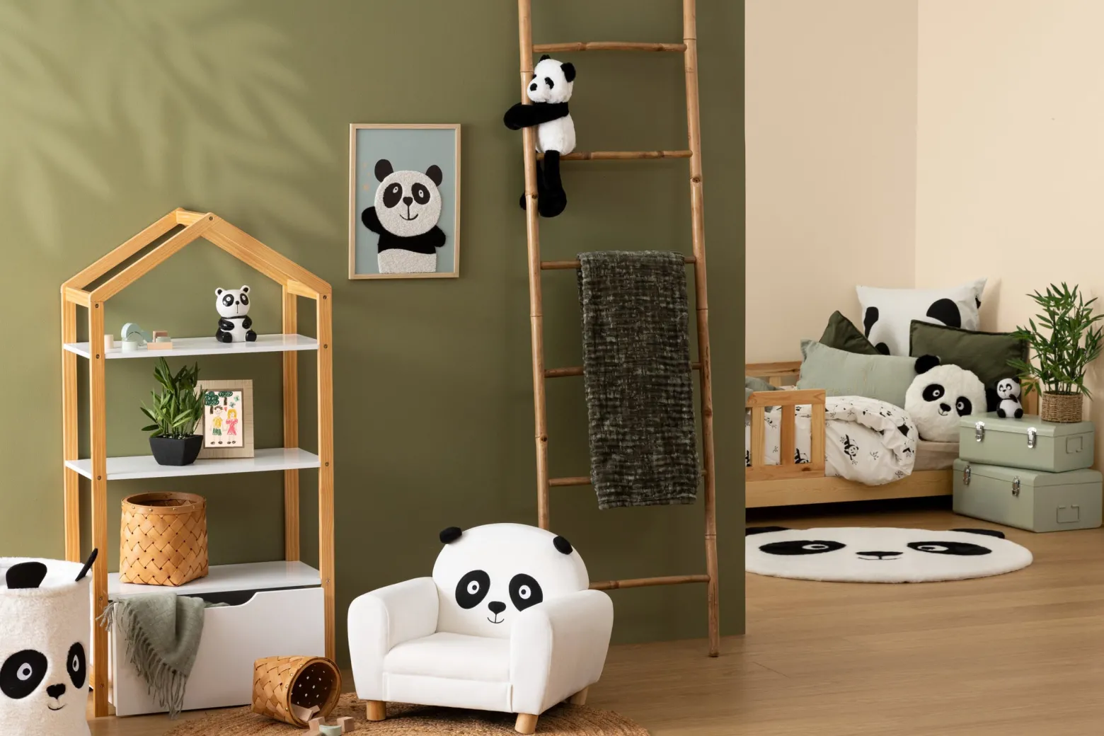 Okrągła poduszka PANDA z uszami, Ø 27 cm