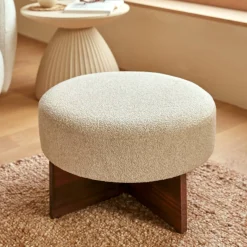 Pufa Kayan boucle kość słoniowa 50x50x30 cm siedzisko