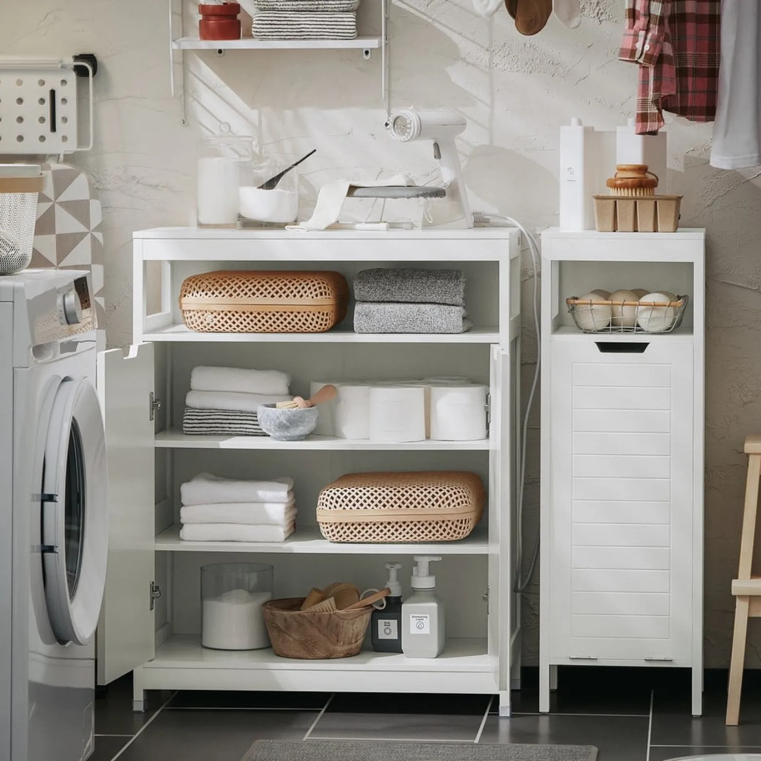 SoBuy Niska szafka łazienkowa z dwoma drzwiczkami Biały 70x35x89cm BZR121-W
