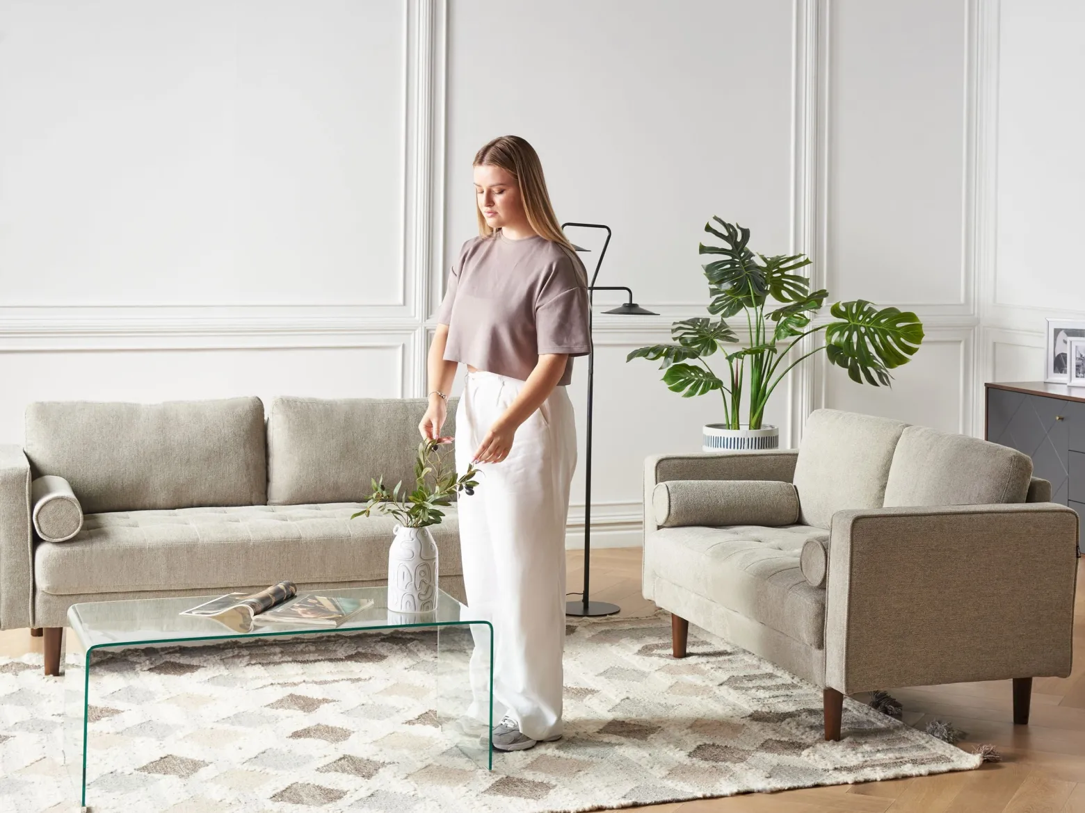 Sofa tapicerowana 2-osobowa brązowoszara