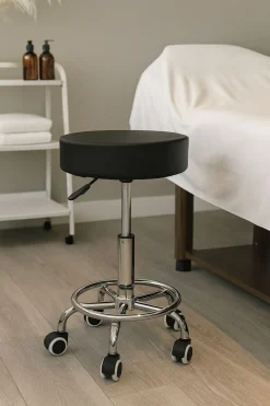 Stołek obrotowy taboret kosmetyczny czarny ModernHome
