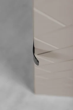 Słupek Łazienkowy 136 cm MADIS KASZMIR Półki Uchwyt Black