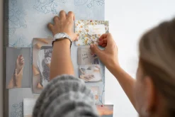 Tablica korkowa dekoracyjna nadruk liście + pinezki