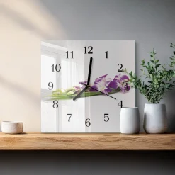 Zegar na ścianę 30x30 Kwiaty szklany ścienny