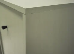 ZIELONA KOMODA 83 cm AVILA Proste METALOWE Nogi Uchwyty 2D