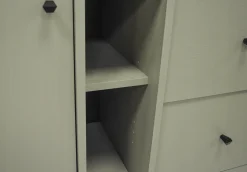 ZIELONA KOMODA 83 cm AVILA Proste METALOWE Nogi Uchwyty 2D